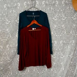 2 Gap long sleeves